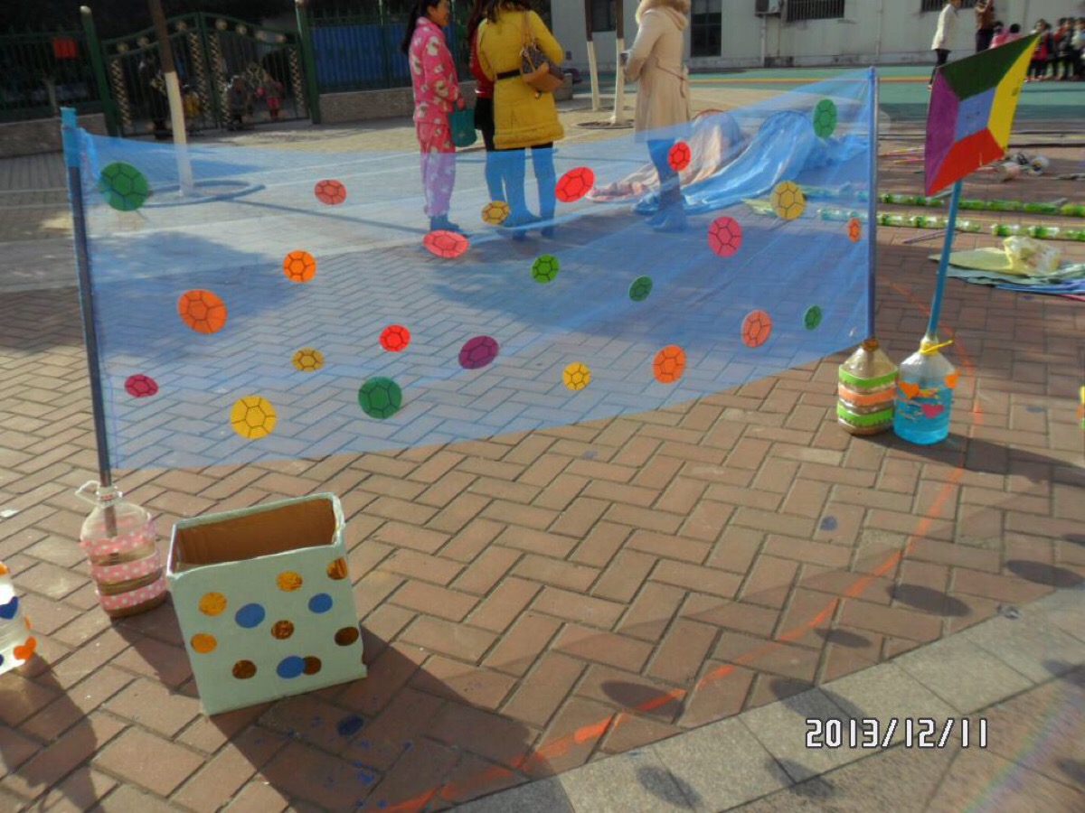 全国春季游泳锦标赛：覃海洋收获蛙泳第二金.